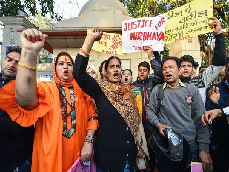 निर्भया कांड के बाद देश भर में इंसाफ की आवाज उठी थी।
