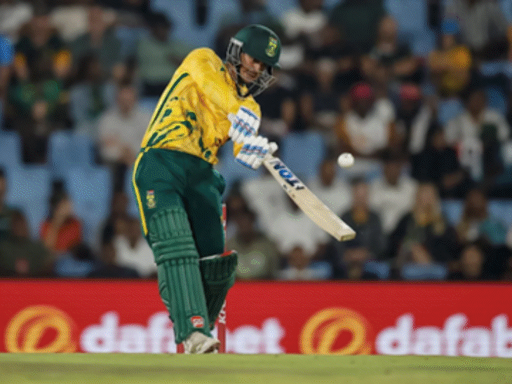Quinton de Kock slams 43-ball century in 2nd T20I:South Africa defeat West Indies by 7 wickets; chased 222 runs in 17.3 overs