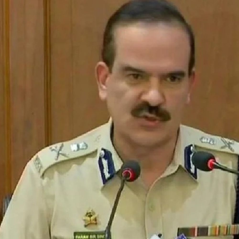 100 करोड़ की वसूली का केस:मुंबई के पूर्व पुलिस कमिश्नर परमबीर सिंह पर लगा 25 हजार रुपए का जुर्माना, कई बार बुलाने पर भी चांदीवाल कमेटी के सामने नहीं हो रहे थे पेश