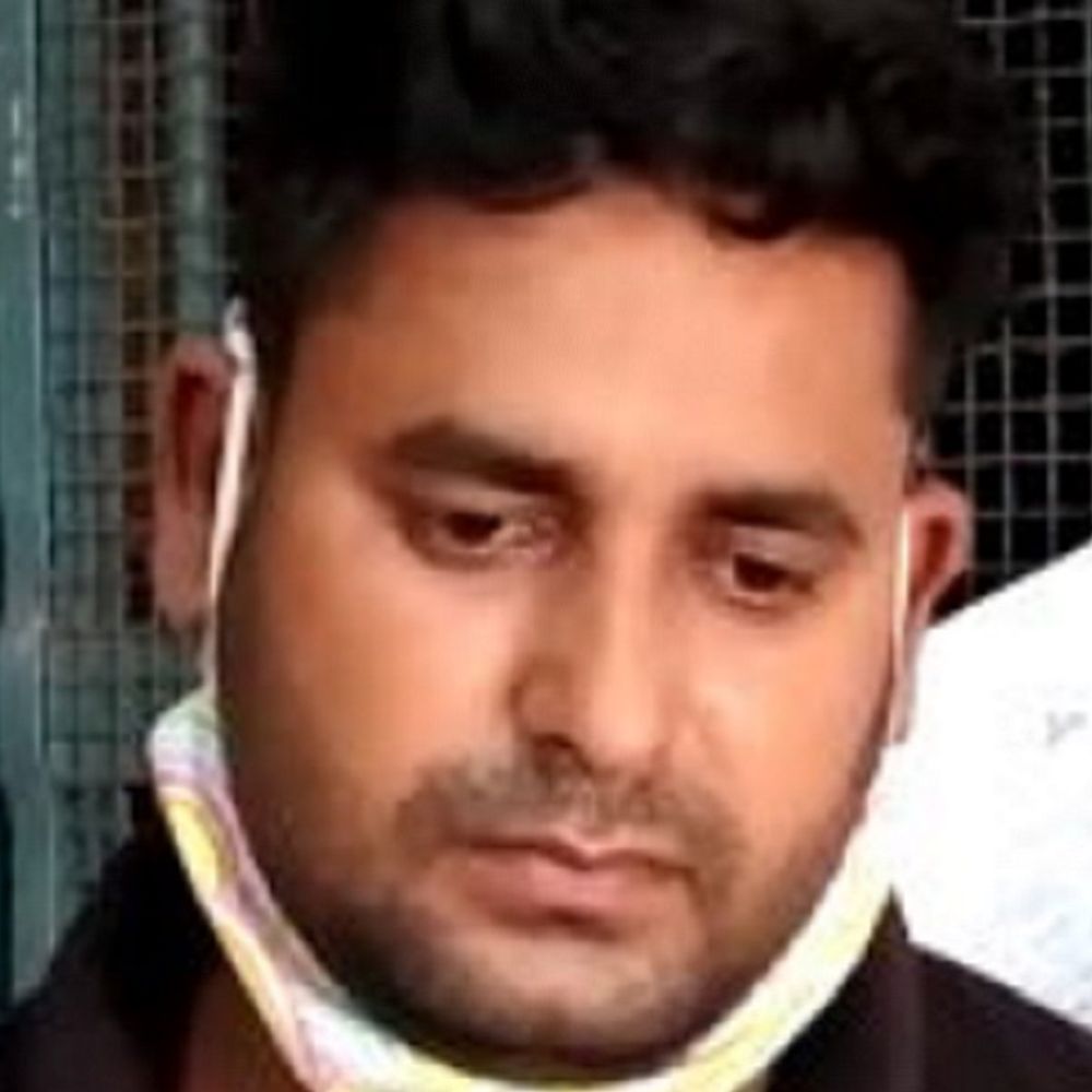 कोरबा के पॉम मॉल में लड़की से छेड़छाड़:छोटी बहन के साथ 'भूत बंगला' घूमने गई थी, कर्मचारी ने की अश्लील हरकत; बचाने के लिए चिल्लाती रहीं, पर शोर में किसी ने सुना नहीं