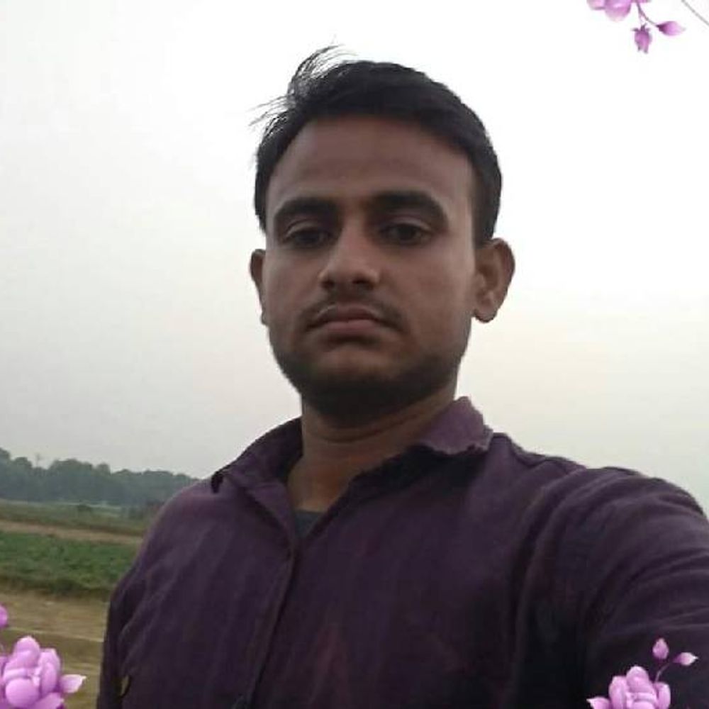 बहन राखी लिए भाई का इंतजार करती रह गयी:घर पहुंचा शव, राखी बंधवाने नोएडा से 300 किमी का सफर बाइक से तय कर मैनपुरी आ रहा था भाई; 90 किमी पहले आगरा में हुआ हादसा