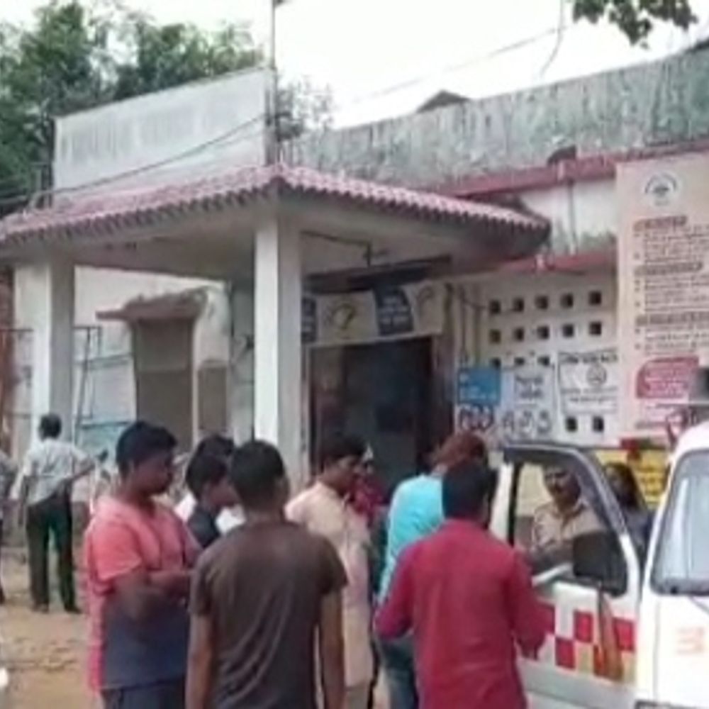 विशनपुर पंचायत के वार्ड-4 में जेसीबी की खुदाई किए गए गड्ढे के पानी में डूबने  से मौत | Death due to drowning in water of excavated pit of JCB in Ward-4 of