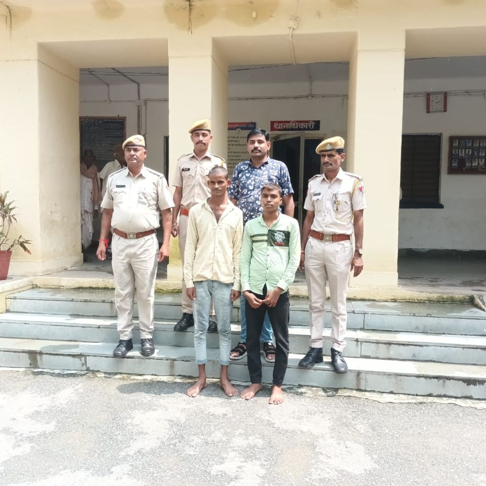 स्कूल से कंप्यूटर चोरी का मामला: डोली फलातेड स्कूल में चोरी के 2 आरोपी पकड़े | एक नाबालिग डिटेन स्कूल से कंप्यूटर चोरी का मामला: डोली फलातेड स्कूल में चोरी के 2 आरोपी पकड़े | एक नाबालिग डिटेन