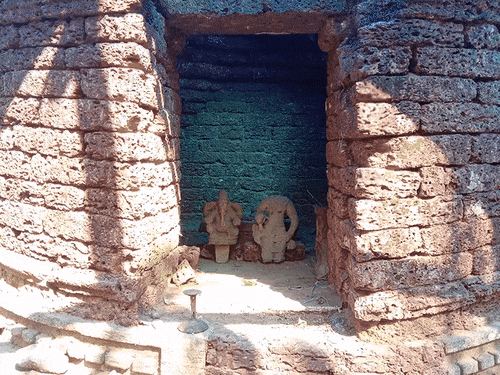 मुगलों-टीपू के राज में टूटे मंदिर दोबारा बन रहे:160 मंदिरों की लिस्ट, 14 मंदिर बनकर तैयार, 8 में पूजा शुरू