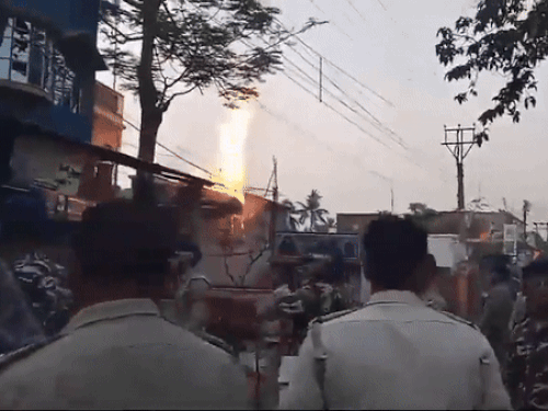 कलकत्ता HC की EC से अपील-बहरामपुर में चुनाव आगे बढ़ाएं:आचार संहिता में दो गुटों में झगड़ा हुआ, ऐसे में वे किसी को चुन नहीं सकते