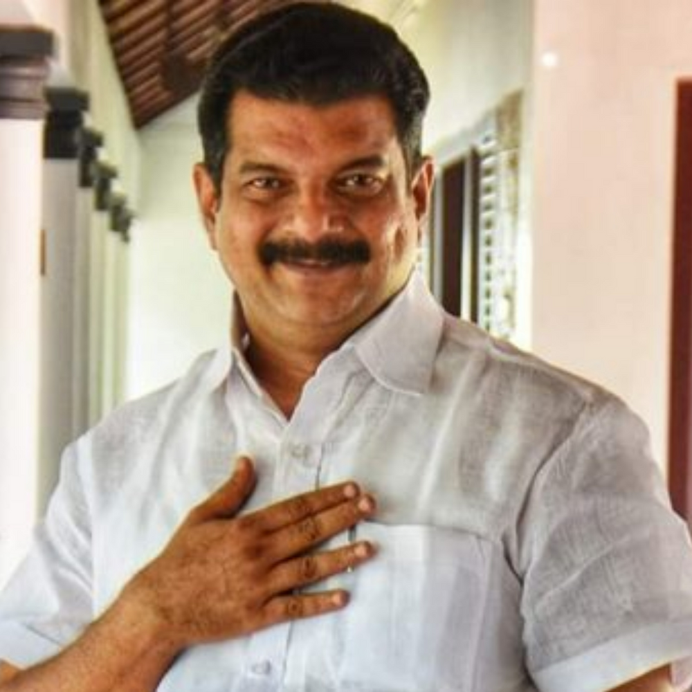 केरल के विधायक ने कहा- राहुल अपना DNA चेक कराएं:कहा- उन्हें गांधी सरनेम लगाने का अधिकार नहीं, मुझे शक उनका जन्म नेहरू परिवार में हुआ