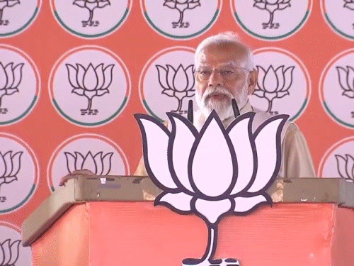 PM मोदी पर 6 साल चुनावी बैन लगाने की मांग:दिल्ली हाईकोर्ट में आज सुनवाई, भगवान-मंदिरों के नाम पर वोट मांगने का आरोप