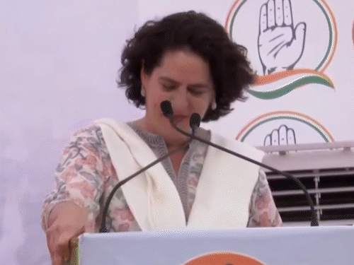 5 सालों बाद आज गुजरात आएंगी प्रियंका गांधी:वलसाड के धरमपुर में जनसभा कर कांग्रेस के चुनाव प्रचार का करेंगी आगाज