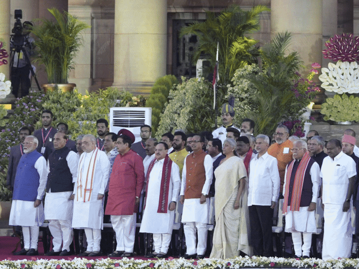 मोदी कैबिनेट से स्मृति-अनुराग क्यों OUT, शिवराज-खट्टर क्यों IN:चुनाव वाले बिहार से 8, महाराष्ट्र से 6 मंत्री; जो इलेक्शन हारा, वो बाहर