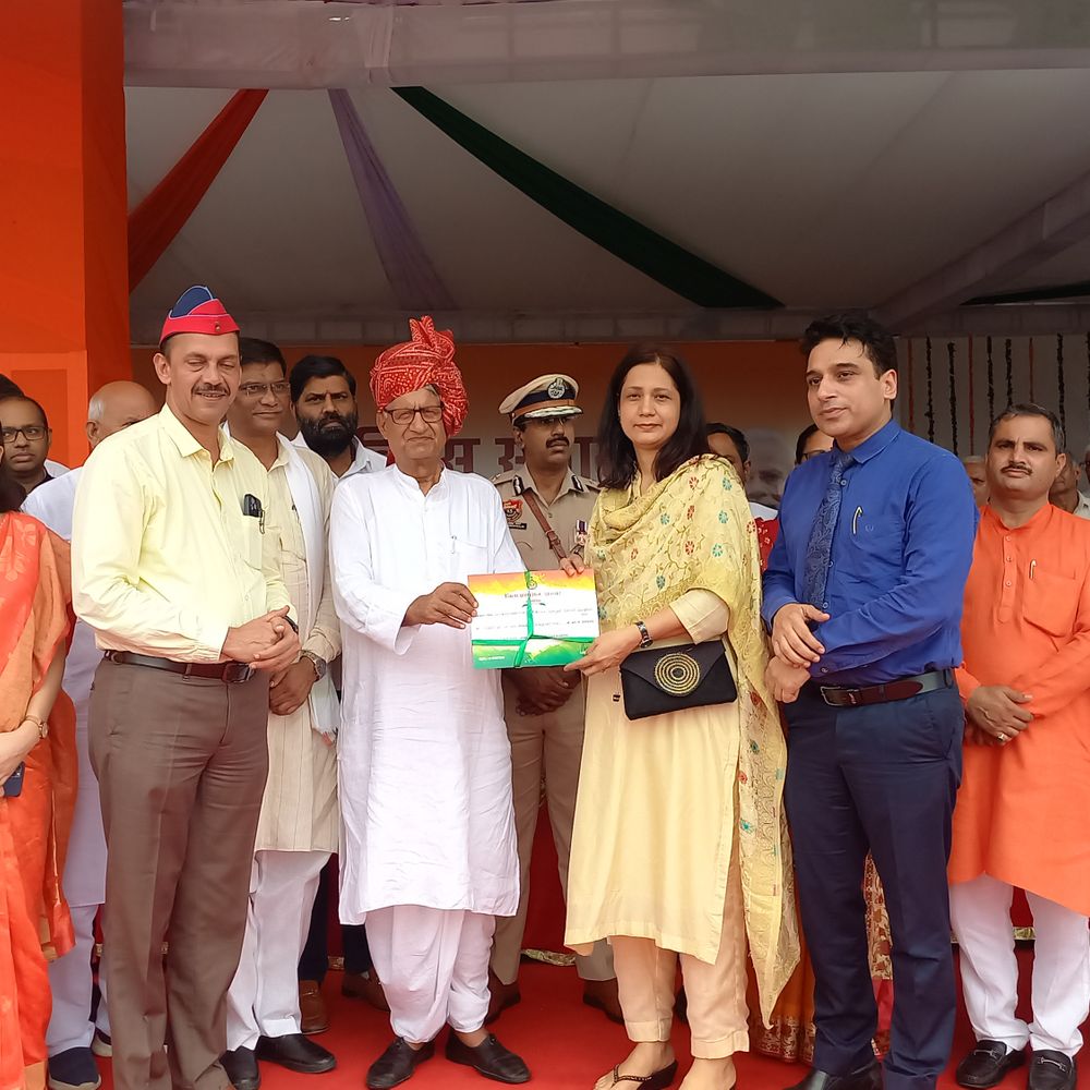 झज्जर पहुंचे राज्यसभा सांसद रामचंद्र जांगड़ा:स्वतंत्रता दिवस समारोह कार्यक्रम, शहीदों के परिवारों को किया सम्मानित