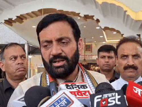 नायब सैनी ने सारे कार्यक्रम रद्द किए,अनिल विज बोले- मेरा नाम क्यों नहीं होगा