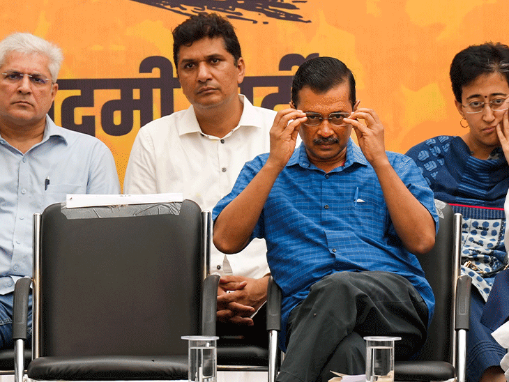 क्या गहलोत को दिल्ली का CM बनाकर हरियाणा साधेंगे केजरीवाल:CM की रेस में सुनीता केजरीवाल दूसरे नंबर पर, दलित डिप्टी CM पर दांव