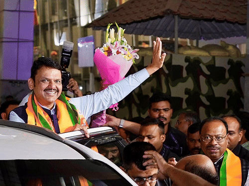 फडणवीस ढाई साल के लिए CM बनेंगे, फिर BJP अध्यक्ष:महाराष्ट्र में सरकार का फॉर्मूला तय, अगले ढाई साल शिंदे होंगे मुख्यमंत्री