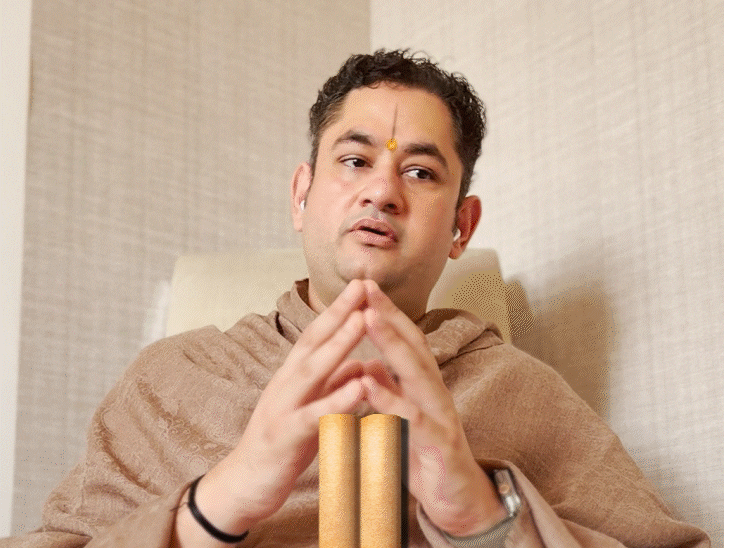 कुंभ में कल्पवास करने वाले तीर्थ जल से करें स्नान:पुंडरीक गोस्वामी और अनिरुद्धाचार्य से जानिए कुंभ का धार्मिक महत्व