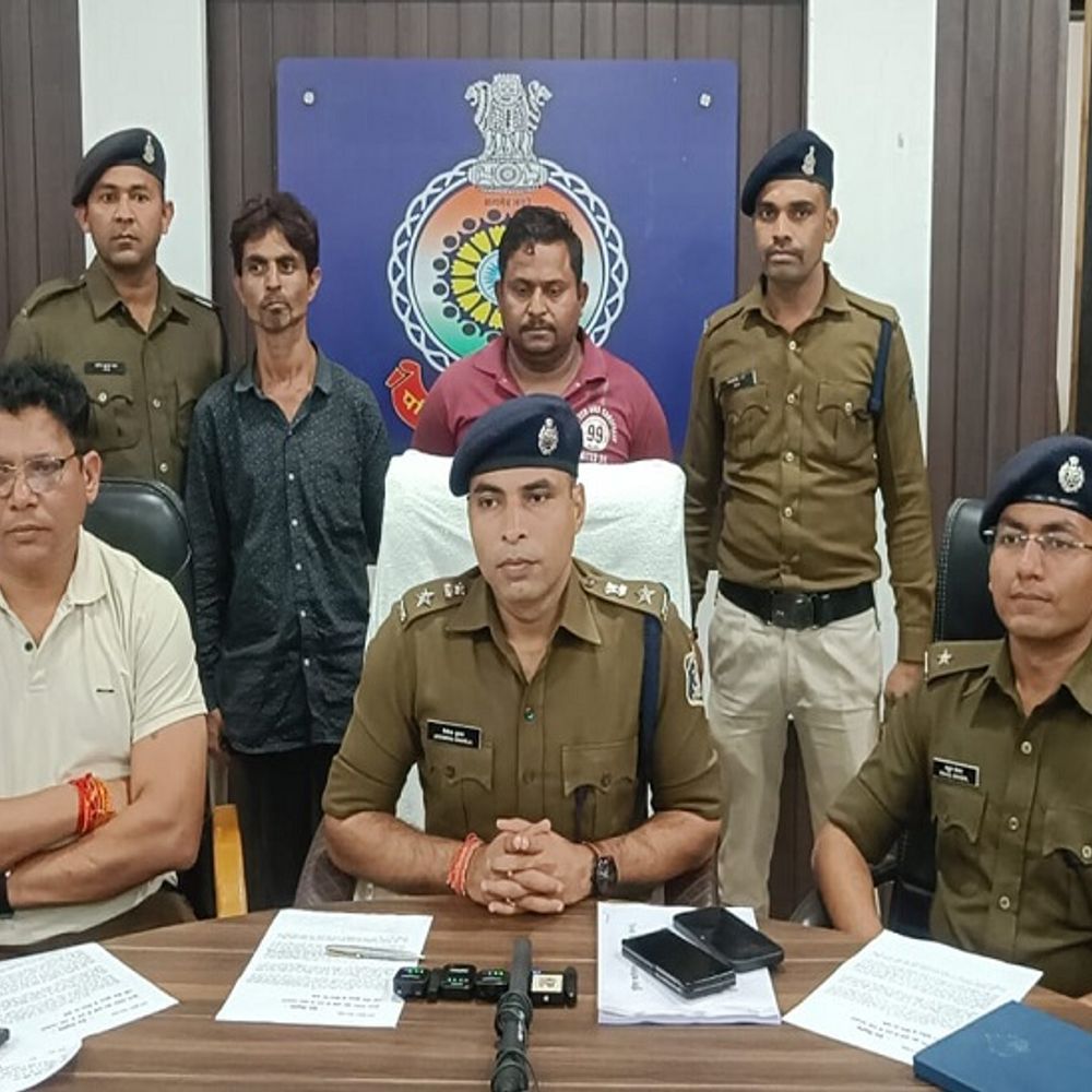 भिलाई में 12 लाख के माल समेत ट्रक की चोरी:रायपुर में कबाड़ी के पास बेचते हुए पुलिस ने रंगे हाथ आरोपी को पकड़ा