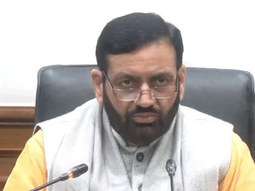 BJP प्रभारी से मीटिंग कर विज बोले-ऑल विल बी वेल:CM ने कहा- सबकी अपनी जिम्मेदारी; आढ़तियों को ₹3.10 करोड़ देने का ऐलान