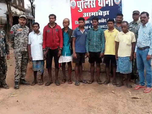 जादू-टोना के शक में हथौड़े से सिर फोड़कर हत्या:कांकेर में इमली पेड़ के नीचे सोया था बुजुर्ग, गांव के 7 लोगों ने मार डाला