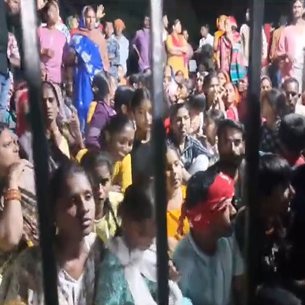 तिरगा ग्राम पंचायत में कांग्रेस की जीत के बाद बवाल:दुर्ग में फर्जी मतदान कराने का आरोप, BJP बोली- बच्चों को प्रलोभन दिया;रिकाउंटिंग की मांग