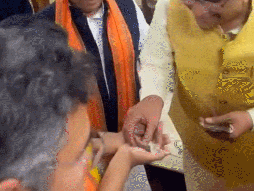 जींद की रेखा गुप्ता होंगी दिल्ली की मुख्यमंत्री:धनखड़ ने शगुन दिया; कॉलेज टाइम में RSS से जुड़ीं