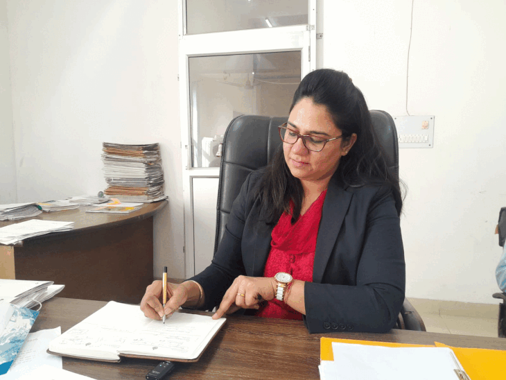 बेरी में पांच कैंडिडेट ने लिया नाम वापस:अध्यक्ष पद की दौड़ में बचे 5 कैंडिडेट, रिटायर डीएसपी ने रख राजनीति में कदम