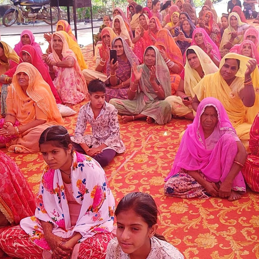 नीमच में शिव महापुराण में बोले-कथावाचक:बाथरूम में स्नान के दौरान हर-हर गंगे का स्मरण करने से मिलेगा गंगा स्नान का पुण्य
