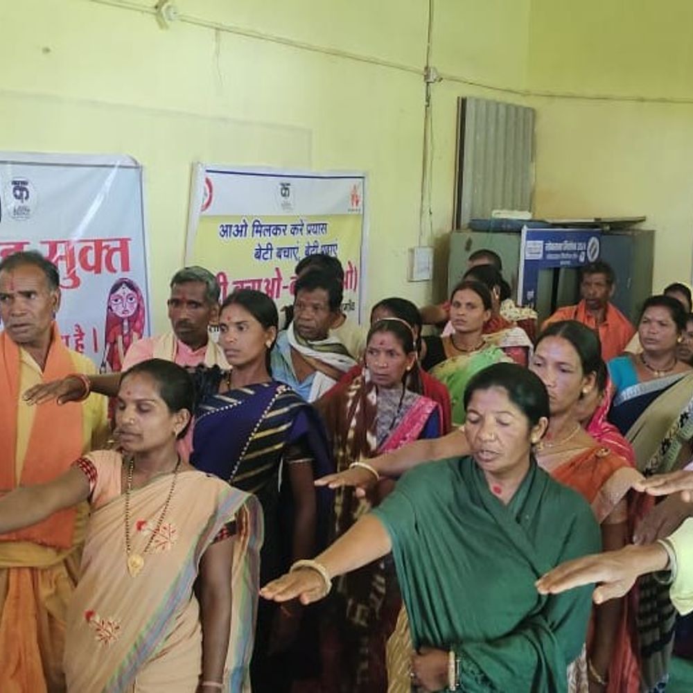 बेटी बचाओ-बेटी पढ़ाओ अभियान:कोंडागांव में महिला सशक्तिकरण और सुरक्षा पर विशेष चर्चा; लड़कियों को आत्म-रक्षा के तरीके सिखाए