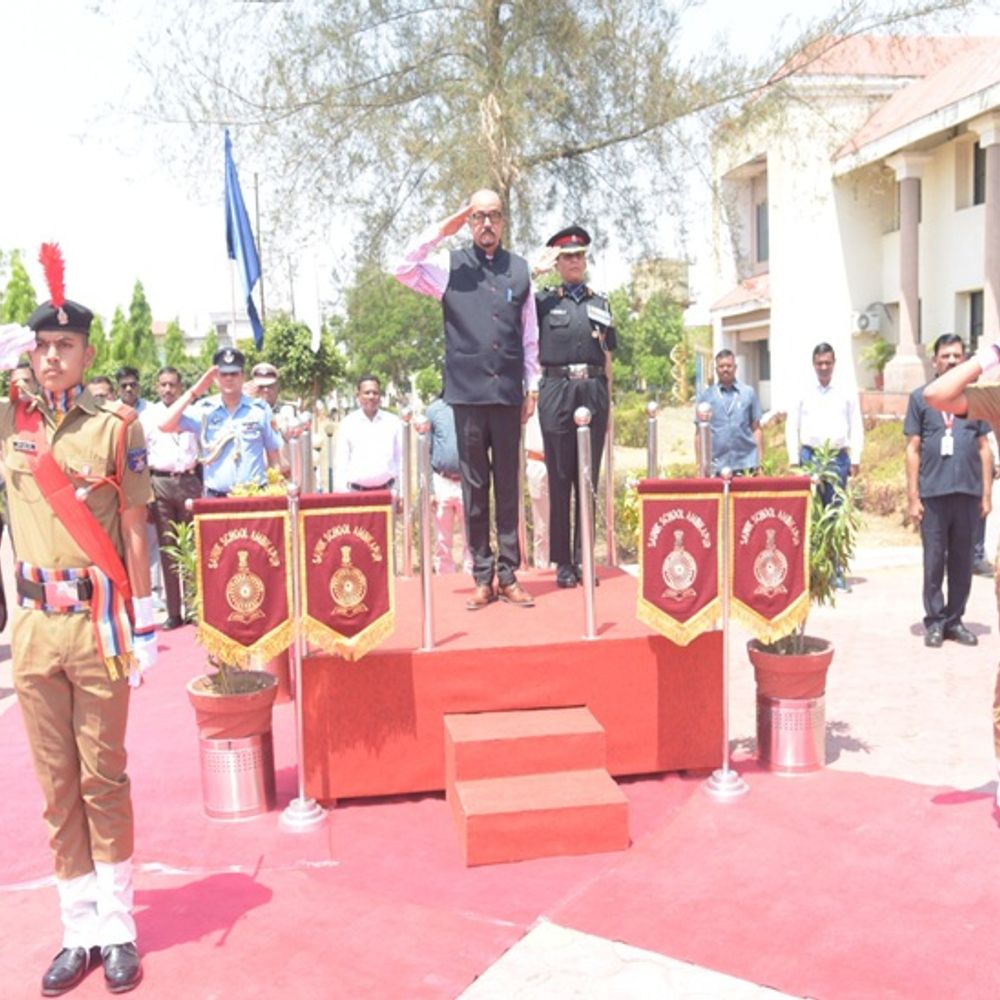 राज्य के पहले SSB प्रशिक्षण केंद्र का उद्घाटन:राज्यपाल रमेन डेका पहुंचे अंबिकापुर के सैनिक स्कूल, पीएम आवास के हितग्राहियों से मिले