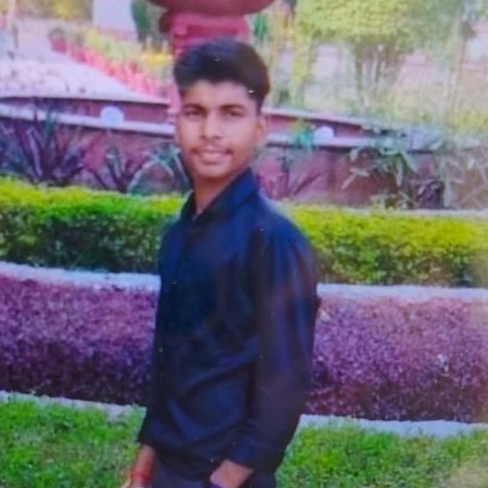 उन्नाव में बाइकों की टक्कर, दो युवकों की मौत:दोनों ने नहीं पहना था हेलमेट, एक युवक कानपुर का रहने वाला