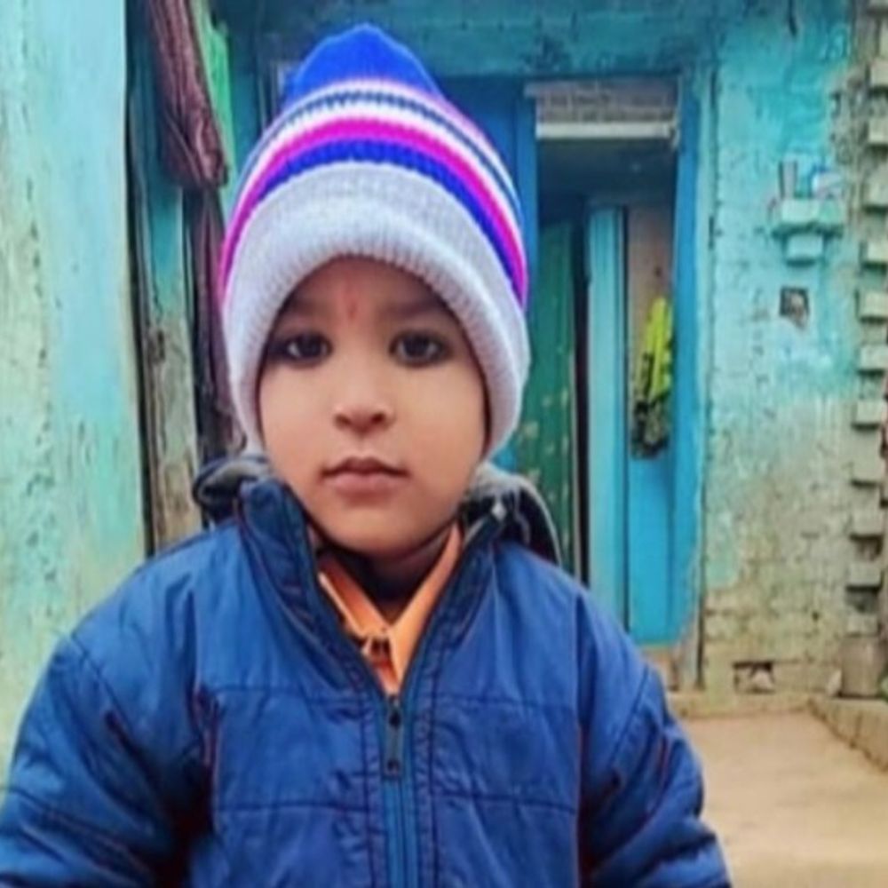 शराबी पिता की लापरवाही से हुई थी बेटे की मौत:चारपाई से उतरते समय गर्दन पर पड़ा था पैर, थाने पहुंचकर पिता बोला-गलती हो गई