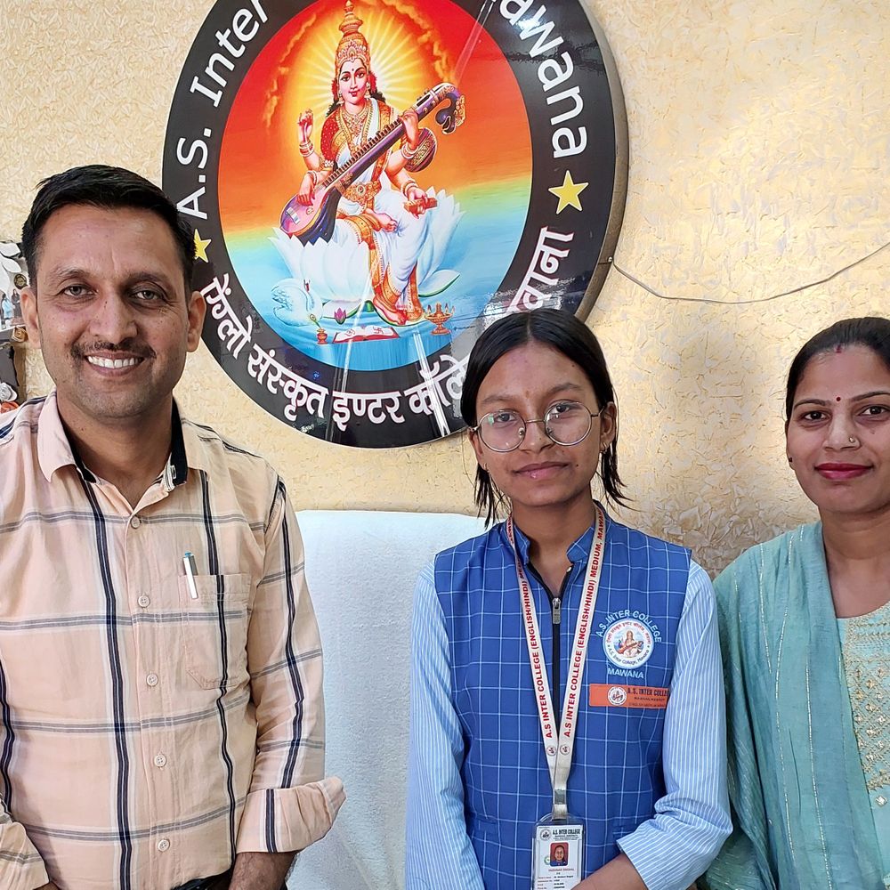 यूपी बोर्ड टॉप-10 में जगह बनाने वाली वैष्णवी का सपना:बिना कोचिंग के मेरठ की बेटी ने किया कमाल, अब यूपीएससी की तैयारी का लक्ष्य