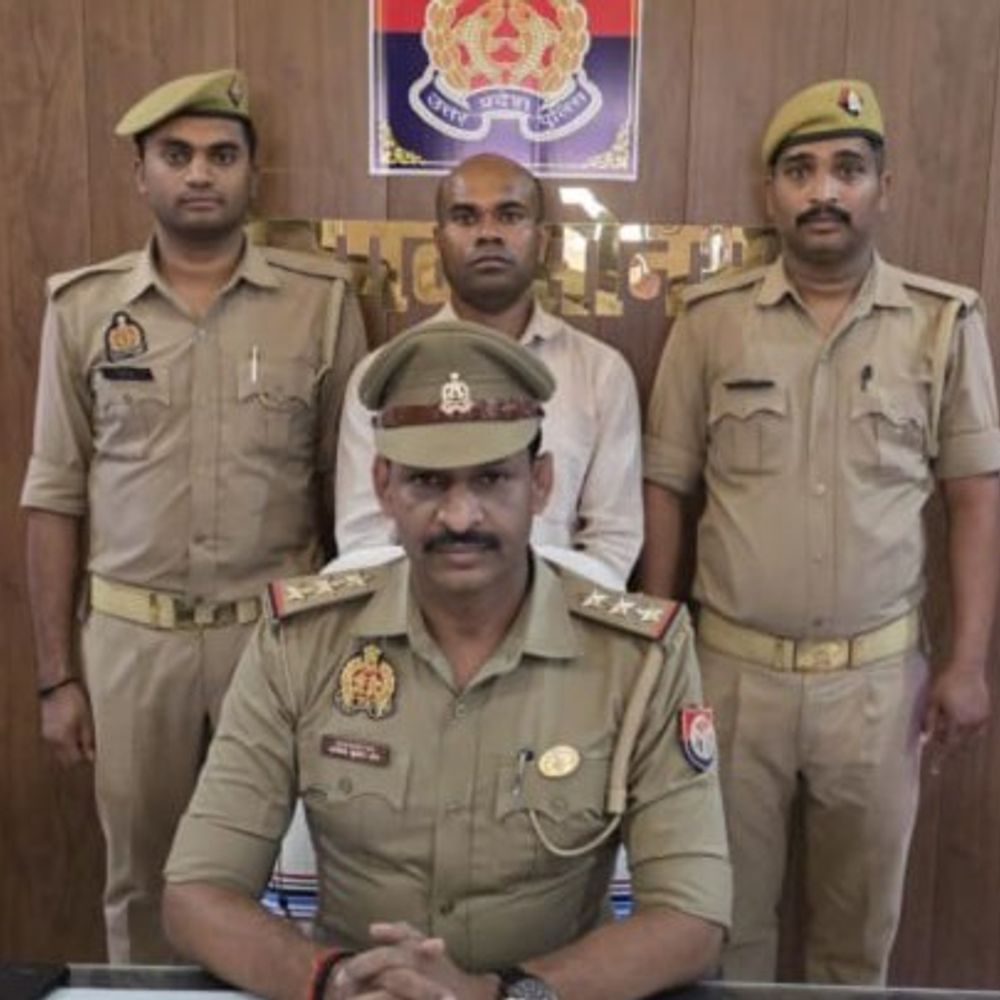 जेल से फरार कैदी 4 महीने बाद गिरफ्तार:सोनभद्र में अस्पताल से भागा था बिहार का बंदी, बैजू बाबा आश्रम के पास पकड़ा गया
