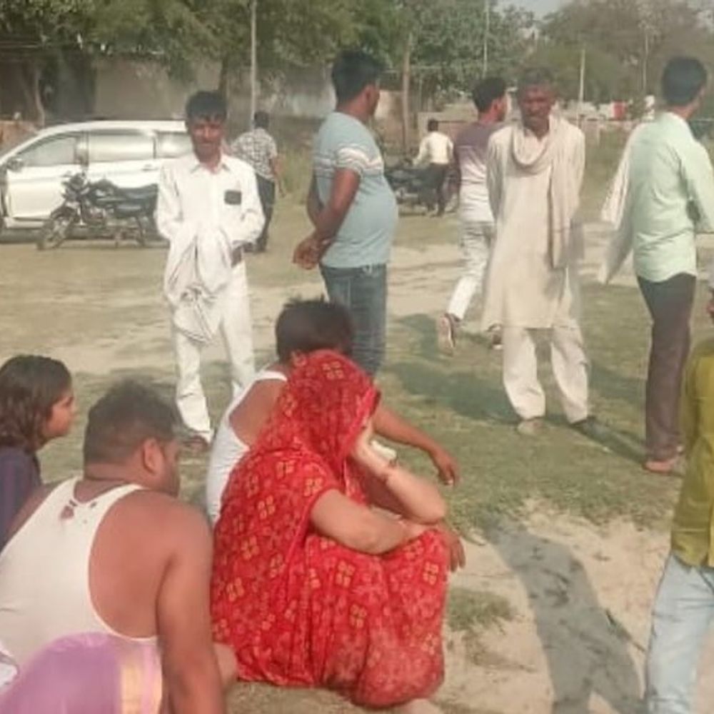 राजस्थान से आई 9 साल की बच्ची गंगा में डूबी:अमावस्या पर परिवार के साथ स्नान करने आई थी, गोताखोरों की टीम कर रही तलाश