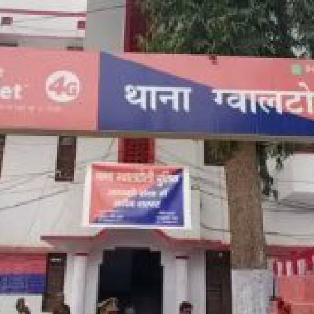 रंगदारी नहीं देने पर ठेले वाले को बेरहमी से पीटा:सात लोगों के खिलाफ गंभीर धाराओं में एफआईआर, आरोपियों की तलाश में पुलिस की छापेमारी