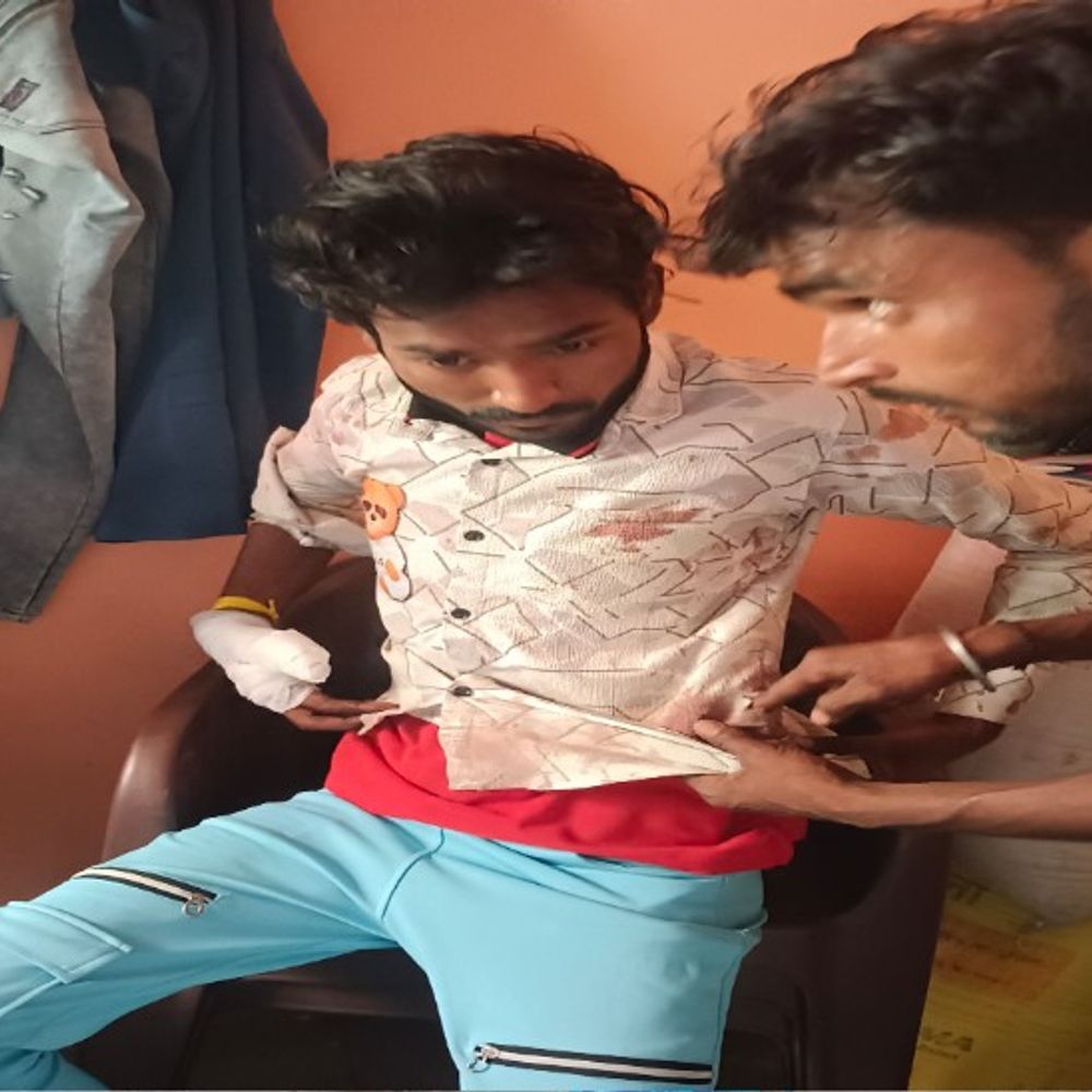भाई पिटते रहे, आधे घंटे तक पुलिस नहीं पहुंची:घायल बोला- एक तो गया, दूसरे भाई को बचा लो, अस्पताल में सही इलाज नहीं हो रहा