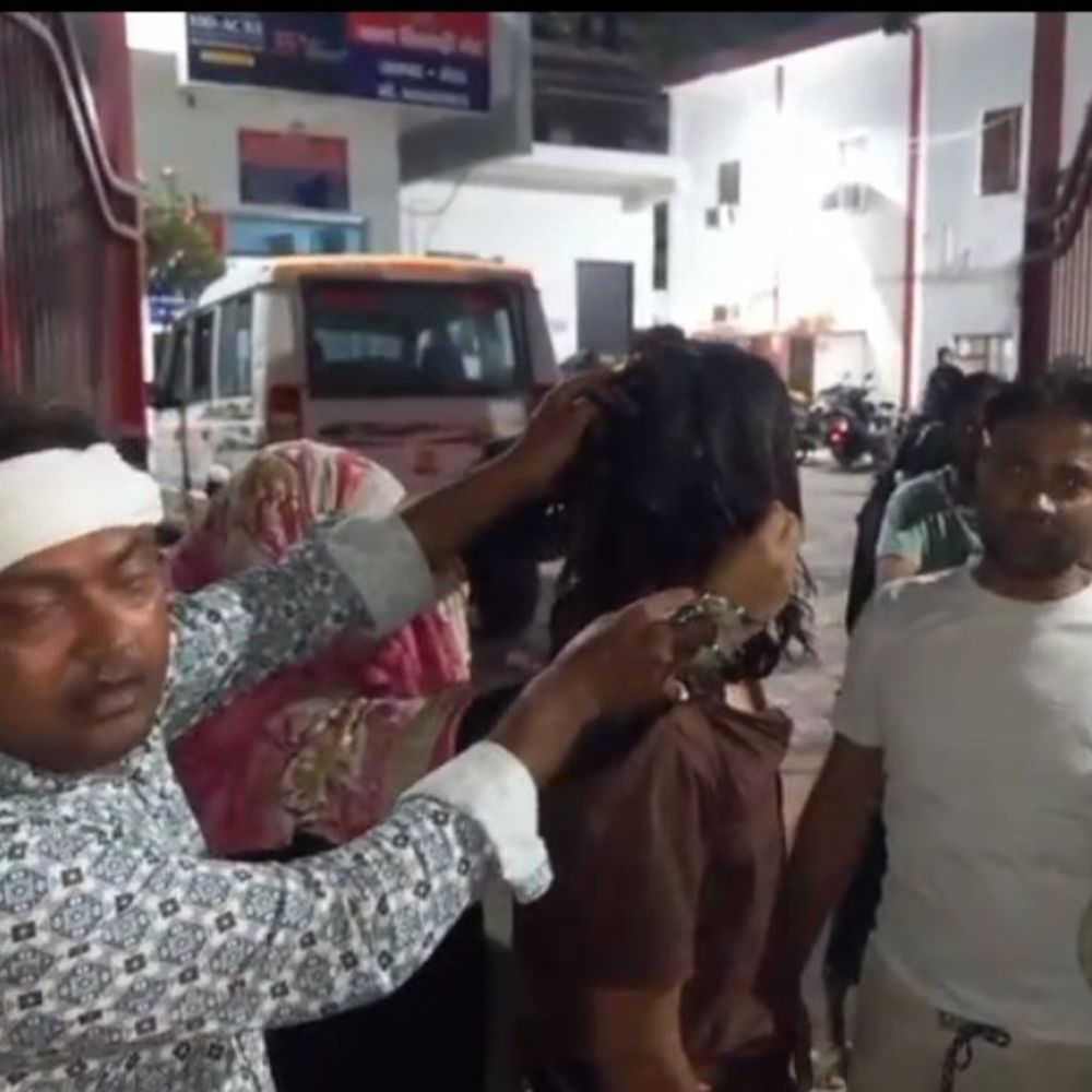 मेरठ में हिस्ट्रीशीटर का आतंक:गर्भवती महिला समेत 4 लोगों पर किया हमला, मोबाइल में कैद हुई वारदात