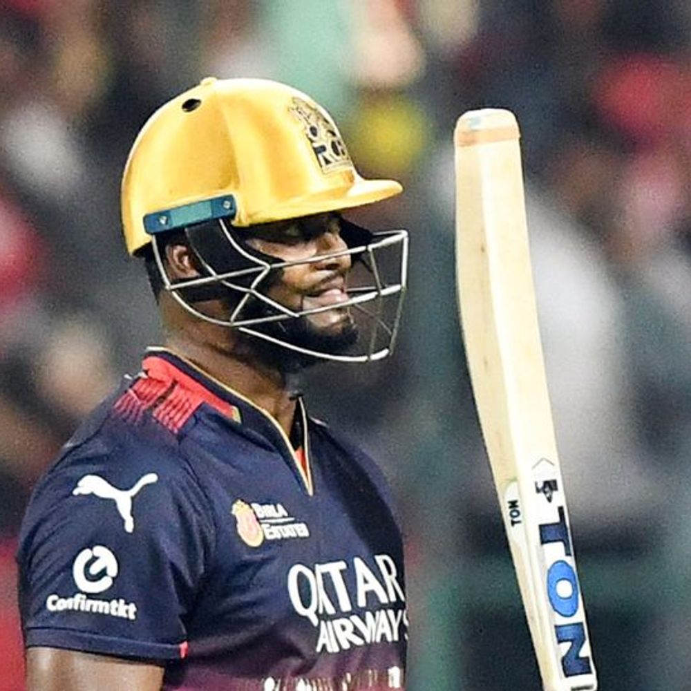 बेंगलुरु ने चेन्नई को सीजन में दूसरी बार हराया:2 रन से जीता मैच, रोमारियो शेफर्ड ने IPL इतिहास की दूसरी सबसे तेज फिफ्टी बनाई