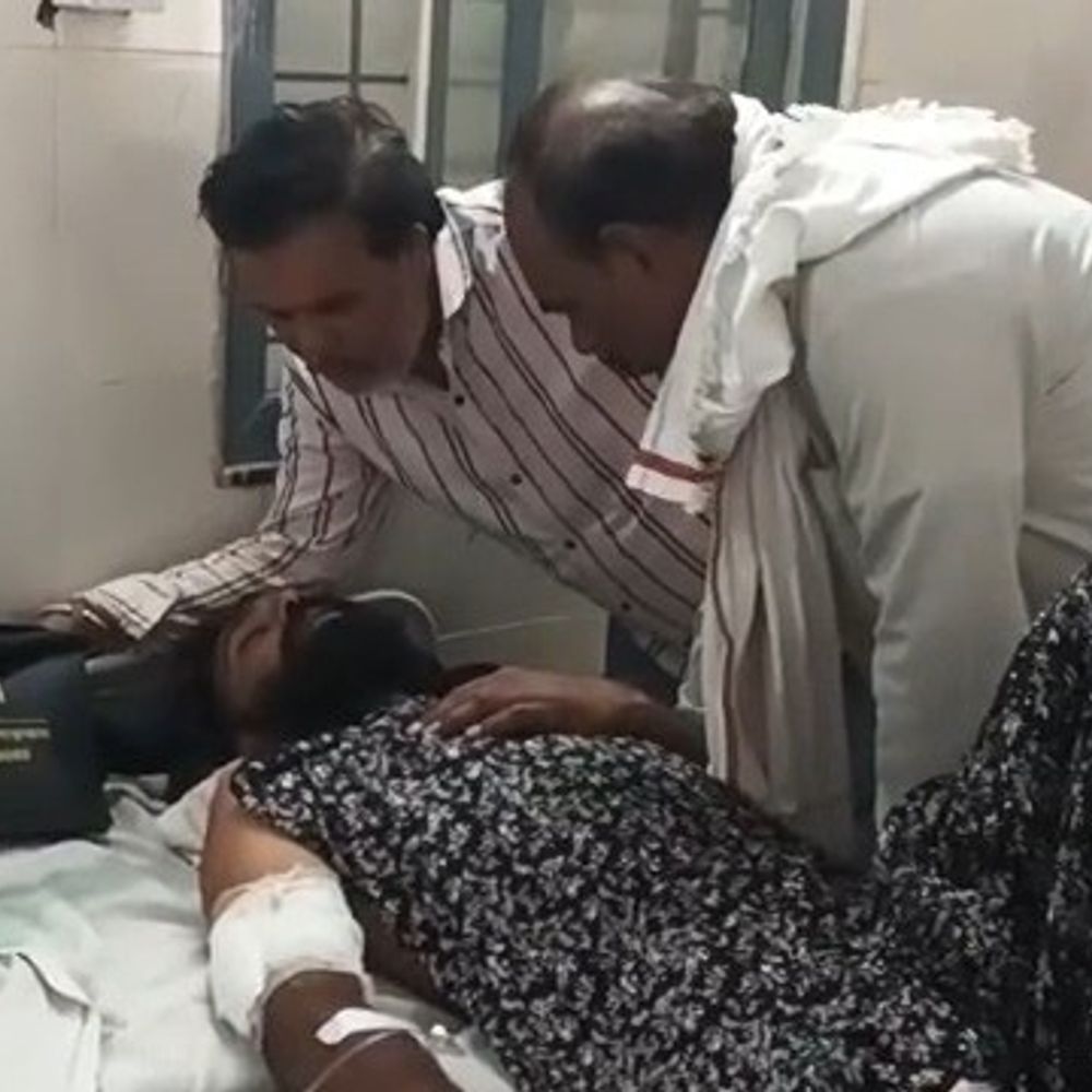 नरसिंहपुर में थाने के सामने से युवक का अपहरण:कंधरापुर ले जाकर की मारपीट, आरोपियों के खिलाफ खिलाफ केस दर्ज