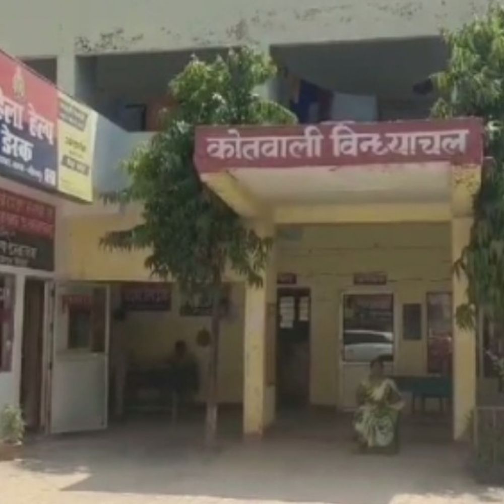मिर्जापुर में साढ़ू ने साढ़ू ​​​​​​​की हत्या:सिर पर पत्थर मारा, आरोपी फरार; पुलिस ने 3 टीमें गठित