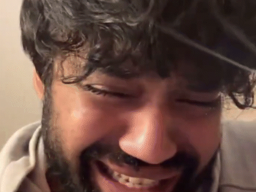 बाबिल की सफाई पर भड़के फिल्ममेकर:जवाब में एक्टर बोले- मैंने आपके लिए अपनी कलाई काट ली थी, बाद में डिलीट किया कमेंट