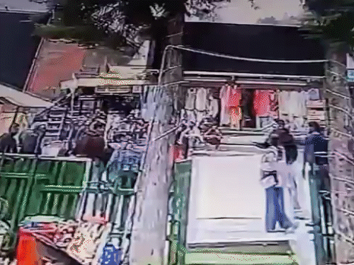 पहलगाम हमला- नया CCTV फुटेज आया, लोग भागते दिखे:भारत-पाकिस्तान तनाव पर आज यूएन में बैठक, PAK ने 11वें दिन सीजफायर तोड़ा