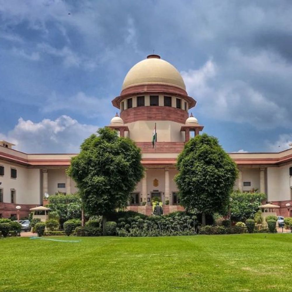 सुप्रीम कोर्ट का महाराष्ट्र चुनाव आयोग को आदेश:चार हफ्ते में स्थानीय निकाय चुनावों की अधिसूचना जारी कर 4 महीने में चुनाव कराएं