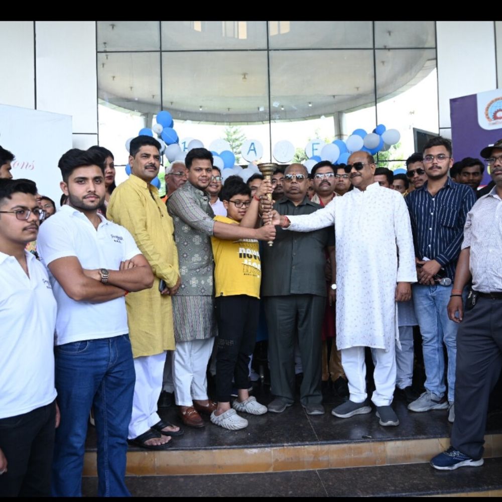 आर आर ग्रुप में प्रज्ञान 2025 का चौथा दिन:स्टैंडअप कॉमेडियन हसीब खान ने बिखेरी हंसी, खो-खो और वॉलीबॉल में छात्रों ने दिखाया दम