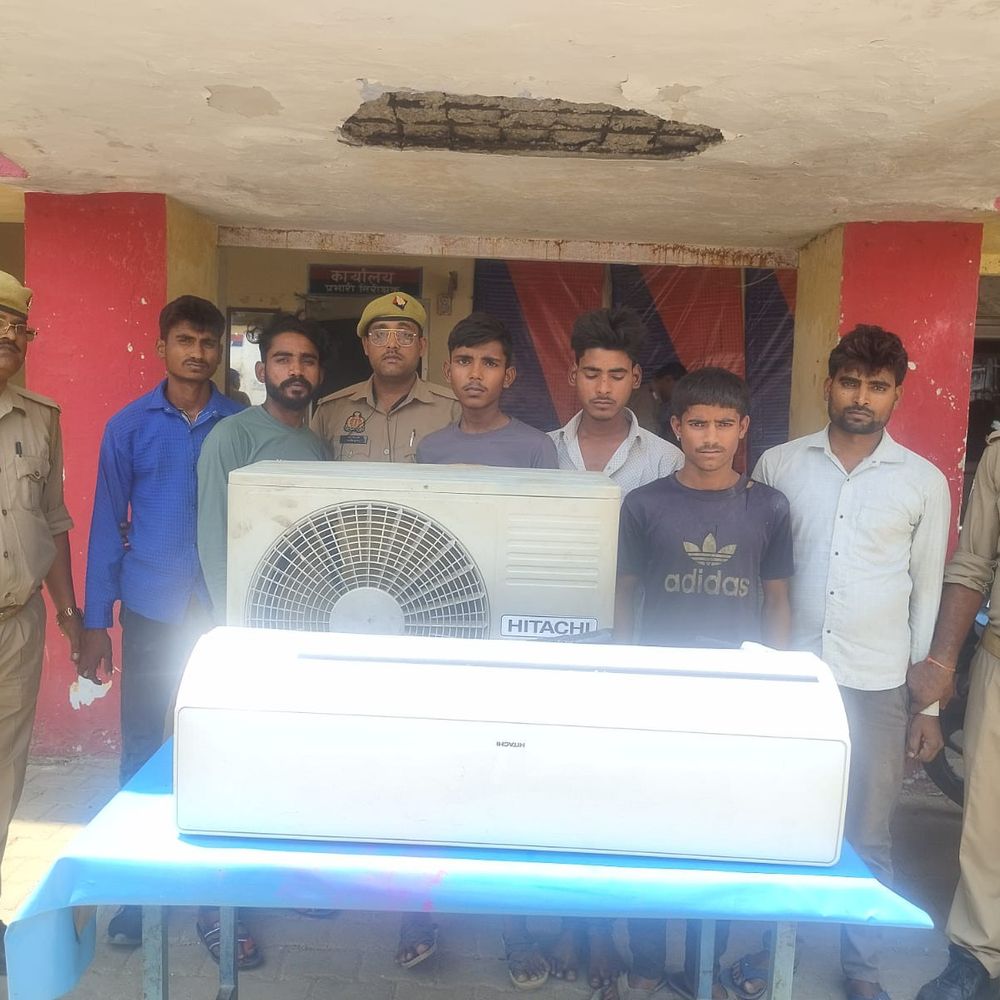 कासगंज कोर्ट के मीटिंग हॉल से AC चोरी:6 आरोपी गिरफ्तार, चोरी का एयर कंडीशनर बरामद
