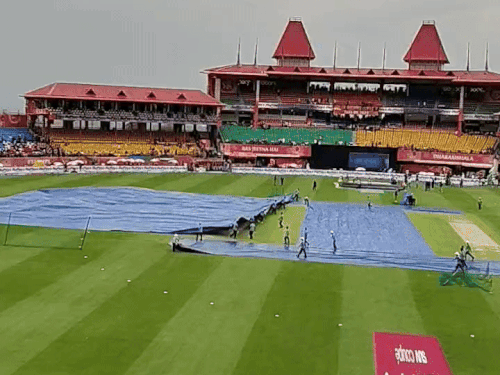 धर्मशाला में IPL मैच शुरू होने से पहले बारिश-तूफान:कमांडो तैनात, NDRF की मॉक ड्रिल; पंजाब किंग्स और दिल्ली कैपिटल्स के मैच में संशय