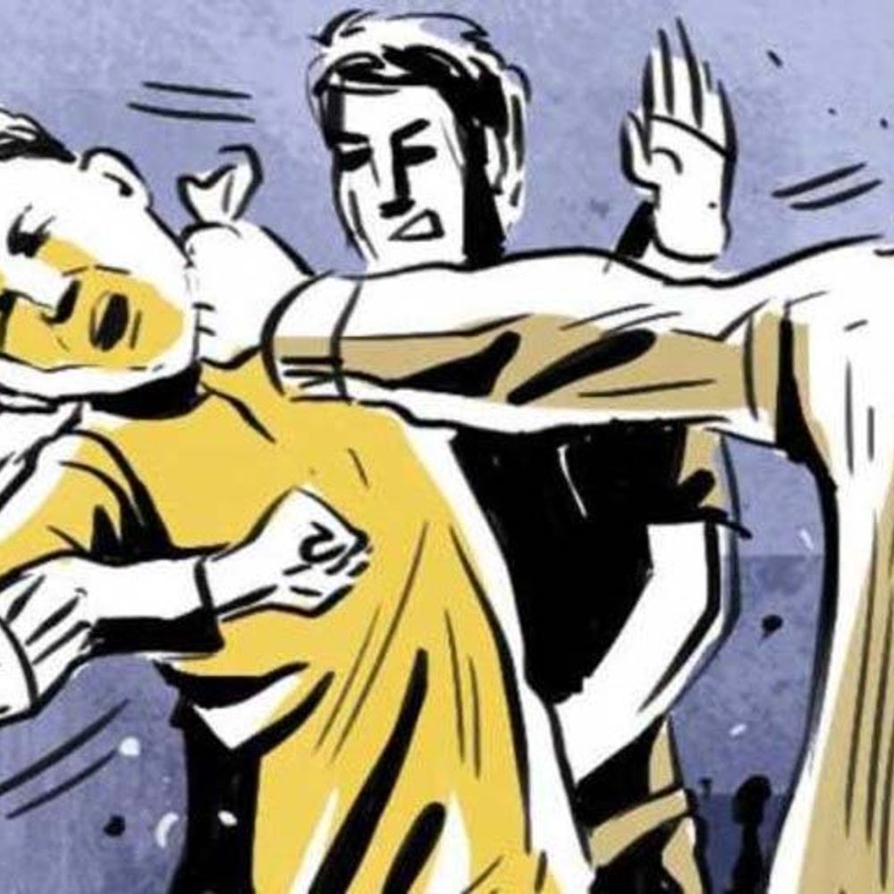 शादी में डांस नहीं करने पर युवक की पिटाई:रायगढ़ में 3 लोगों ने मिलकर बेल्ट और बर्तन से मारा; सिर फटा