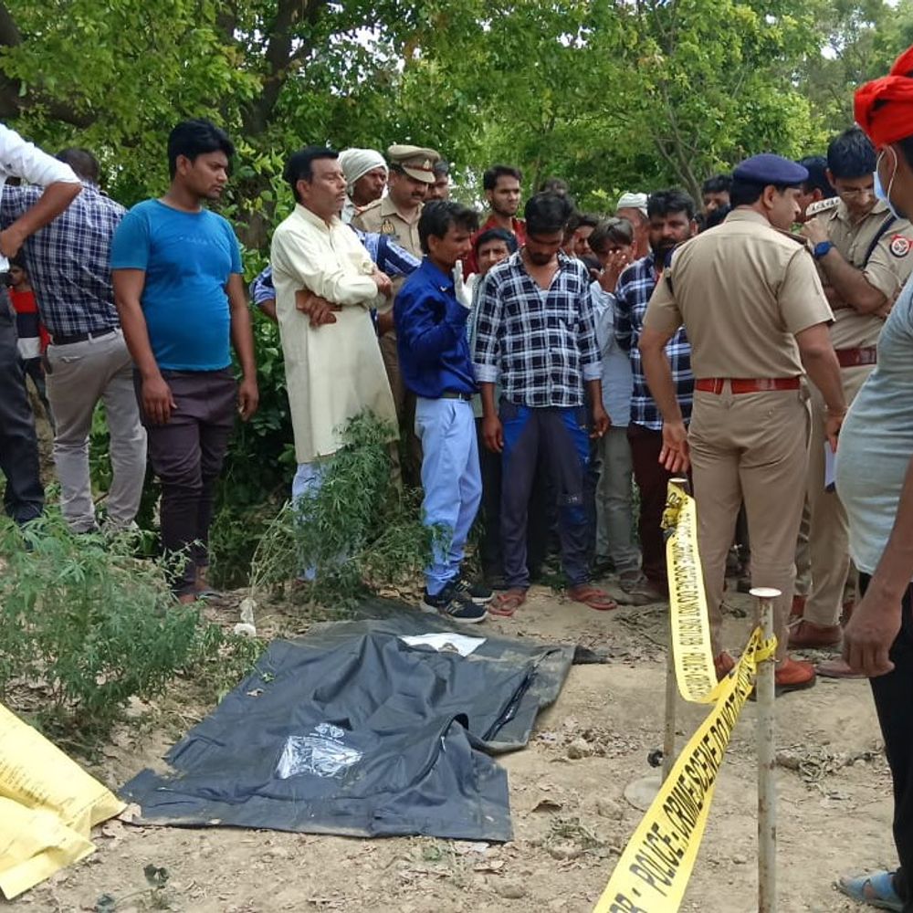 खेत में मिला लापता युवक का कंकाल:मालिक पर परिजनों ने लगाया हत्या का आरोप, 7 दिन से गायब था युवक