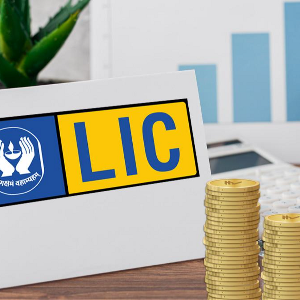 अब वॉट्सऐप से कर सकेंगे LIC-पॉलिसी के प्रीमियम का पेमेंट:कंपनी ने ‘वॉट्सऐप बॉट’ सर्विस शुरू की, जानें इससे जुड़ी हर एक डिटेल