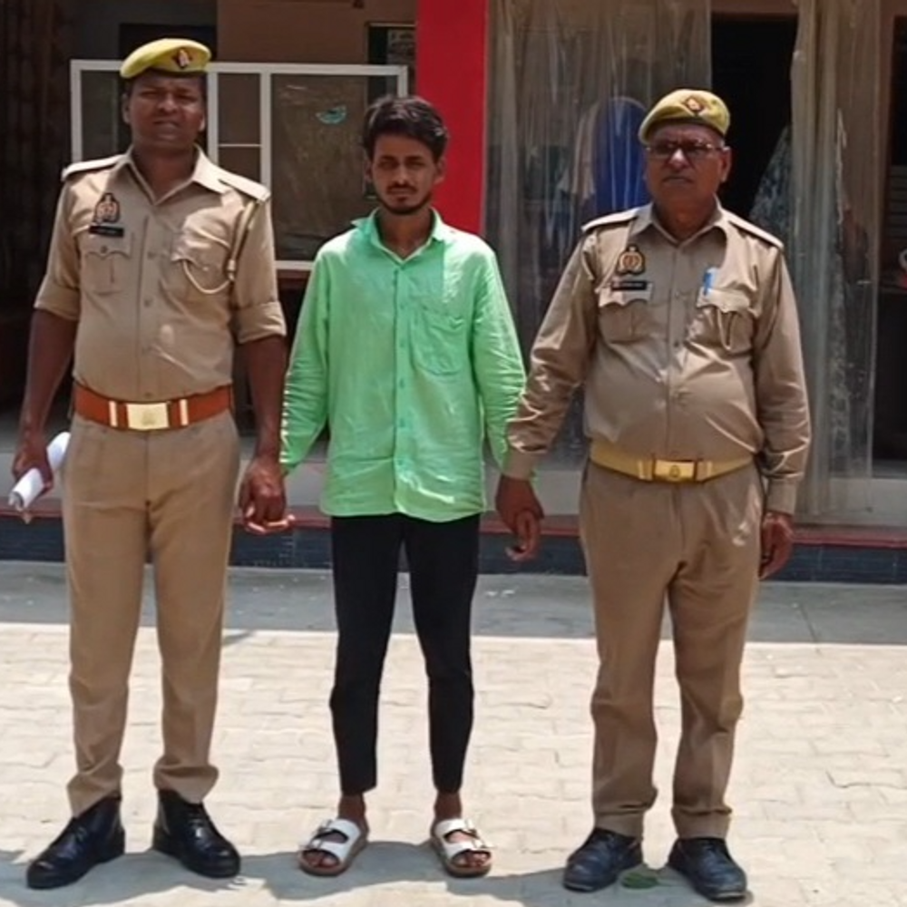 आजमगढ़ में नाबालिक किशोरी का अपहरण कर रेप आरोपी गिरफ्तार:पीड़िता के परिजनों ने की थी शिकायत मिली थी जान से मारने की धमकी