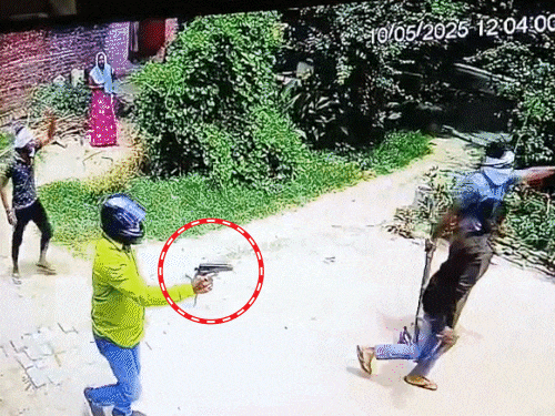 गोरखपुर में 2 लड़कियों को गोली मारने वाले 3 अरेस्ट:जमीनी विवाद में बदमाशों ने पिस्टल लेकर परिवार को दौड़ाया था, फायरिंग करते हुए भागे थे