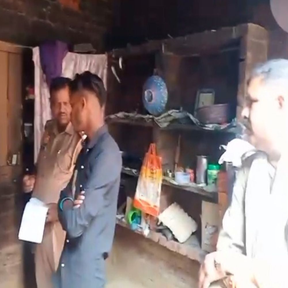 हिंदू बनकर नाबालिग से शादी की कोशिश:मां-बेटी को मुस्लिम युवकों ने झांसा दिया, हरियाणा से ले आए शाहजहांपुर